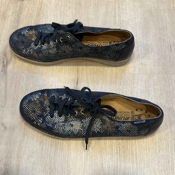 🦋Mephisto Run Off Tennis Shoes🦋 - Picture 3 of 5